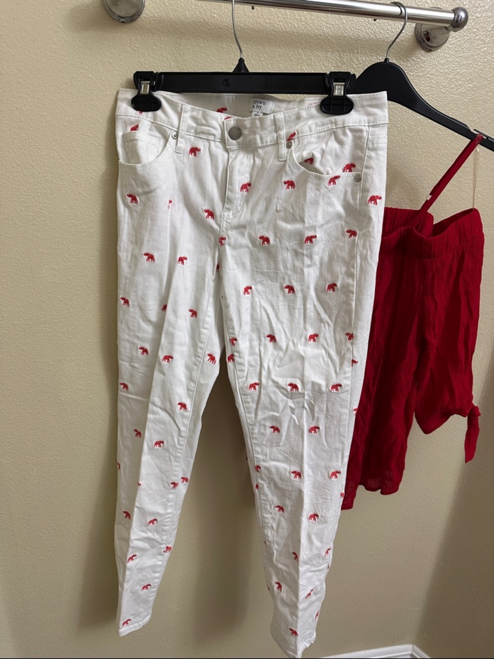 crown & ivy White Pants with Red Embroidered Elephants Detail 4 with Top